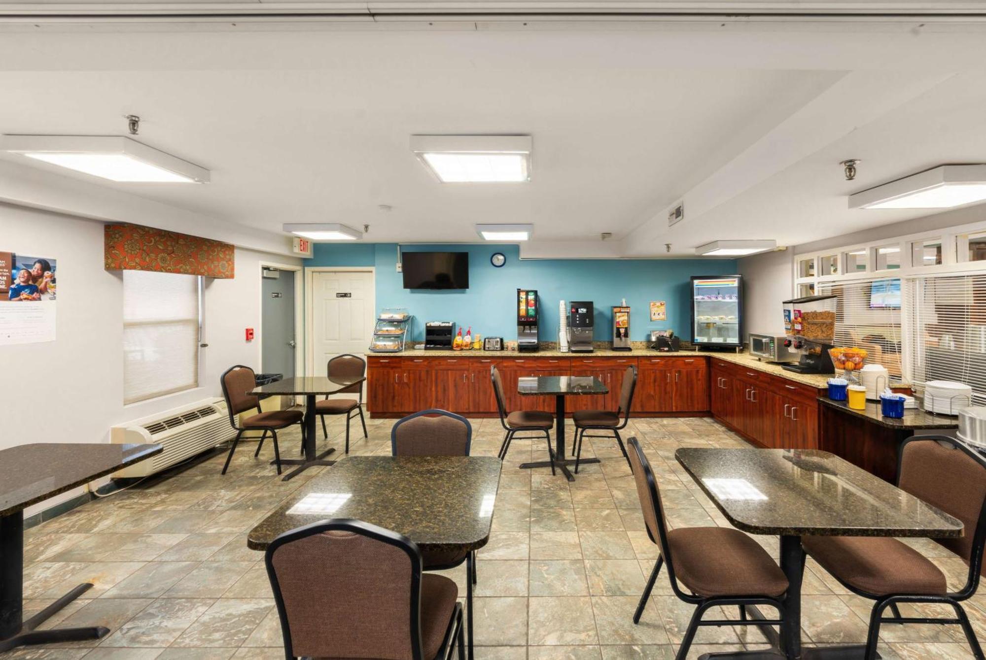 Days Inn By Wyndham Raleigh-Airport-Research Triangle Park Morrisville Ngoại thất bức ảnh